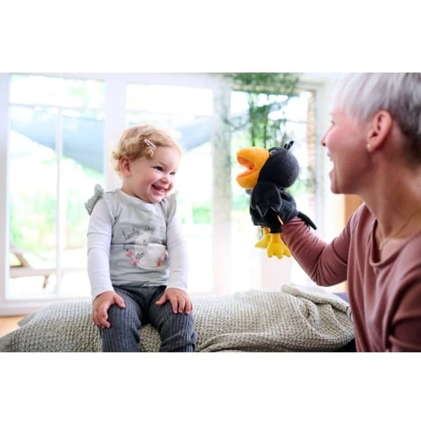 HABA Handpuppe Rabe Theo, Spielfigur 6 HABA Handpuppe Rabe Theo, Spielfigur – Bild 6