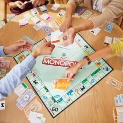 Hasbro Monopoly Classic, Brettspiel -Spiel Welt Verkauf Hasbro Monopoly Classic Brettspiel@@1807326 3