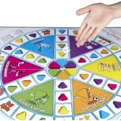 Hasbro Trivial Pursuit Familien Edition, Quizspiel 9 Hasbro Trivial Pursuit Familien Edition, Quizspiel -Spiel Welt Verkauf Hasbro Trivial Pursuit Familien Edition Quizspiel@@1sghq00f 3